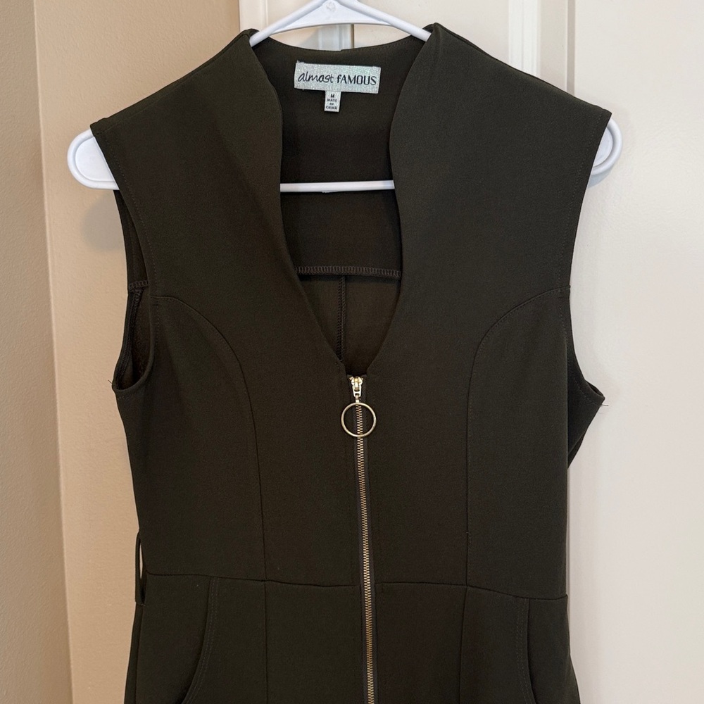 Green Sleeveless Dress